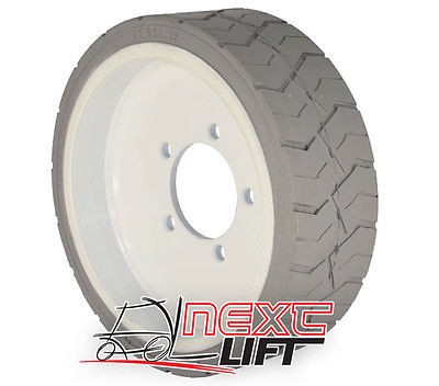 JLG SCISSOR LIFT WHEEL & TIRE ASSEMBLY RIM 4860182 1532E2 1932E2