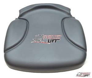 NEW BOBCAT SKID STEER SEAT BOTTOM CUSHION VINYL REPLACEMENT 6675322